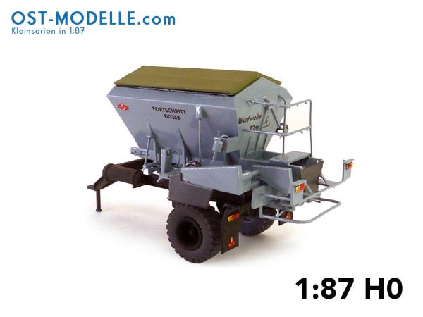 Düngerstreuer D035B auf Anhängerfahrgestell grau